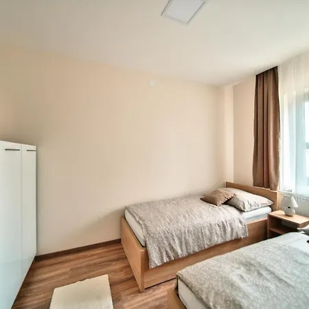 Appartamento Kriszta Deluxe Ujfeherto